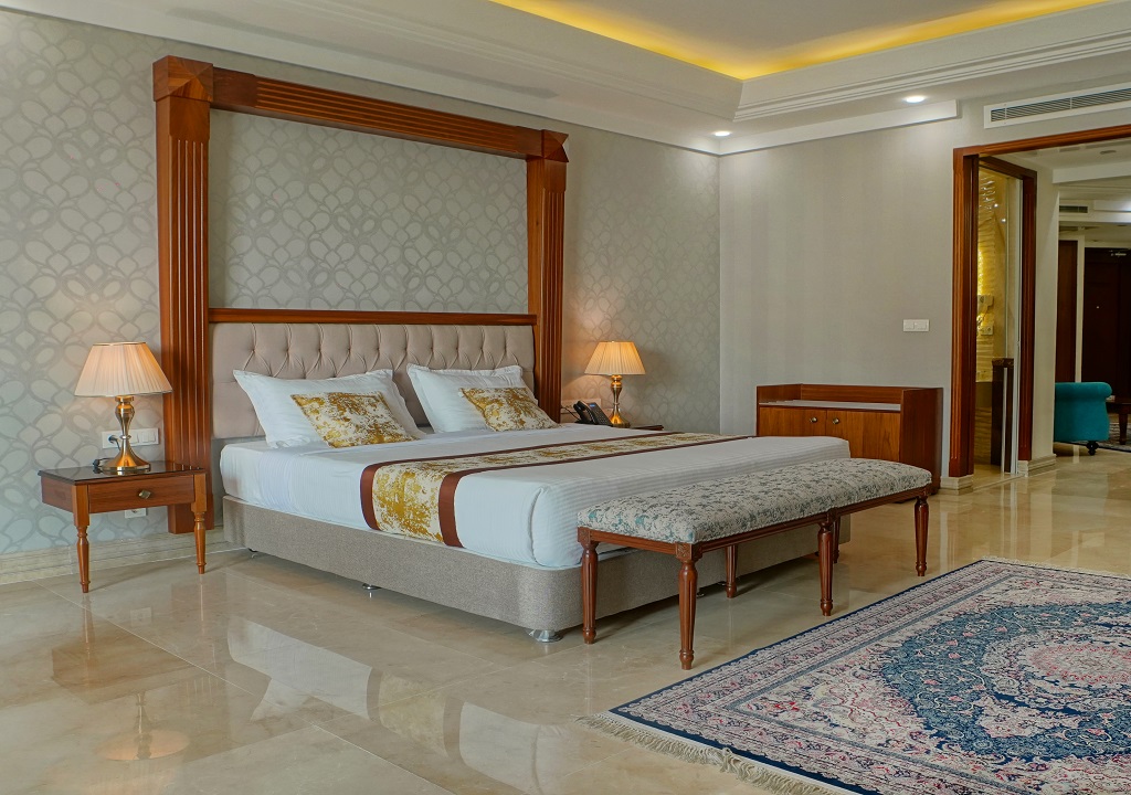 Wisteria Hotel Online Booking - $100